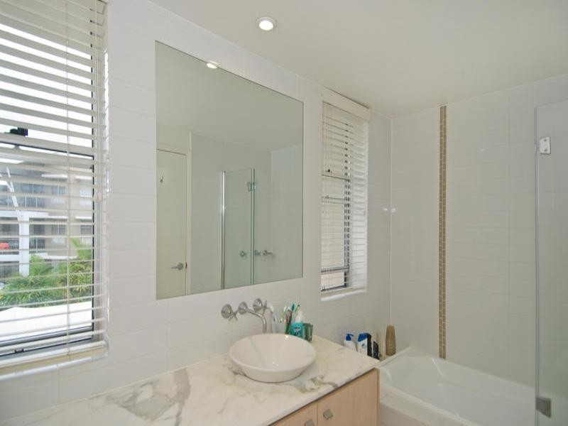 27/255 Varsity Parade, Varsity Lakes QLD 4227