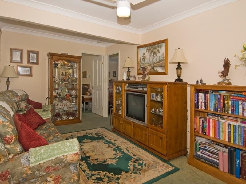 8 Daryl Drive, Varsity Lakes QLD 4227