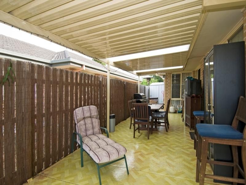 8 Daryl Drive, Varsity Lakes QLD 4227