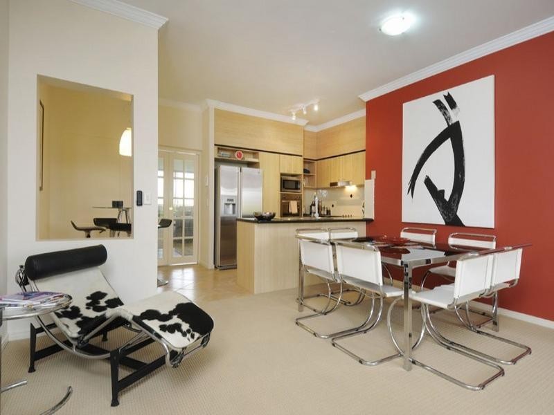 48/82 Limetree Parade, Runaway Bay QLD 4216