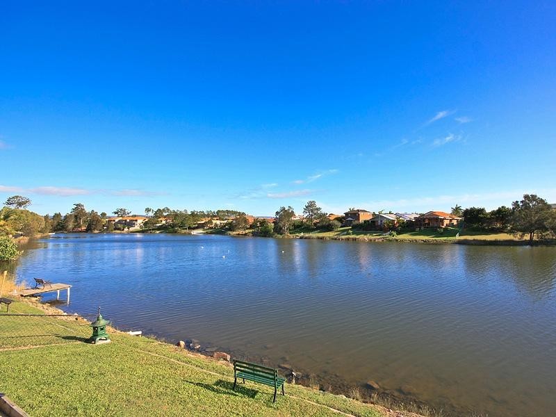 59 Southlake Drive, Varsity Lakes QLD 4227