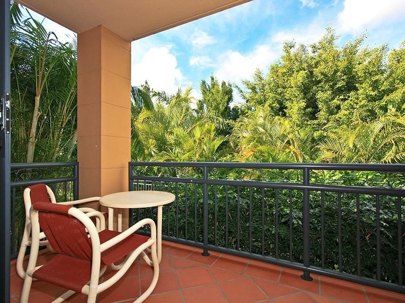 66/85 Palm Meadows Drive, Carrara QLD 4211