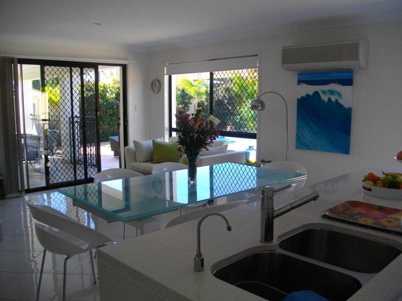 72 Lancewood Circuit, Robina QLD 4226