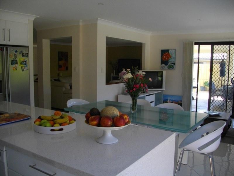 72 Lancewood Circuit, Robina QLD 4226