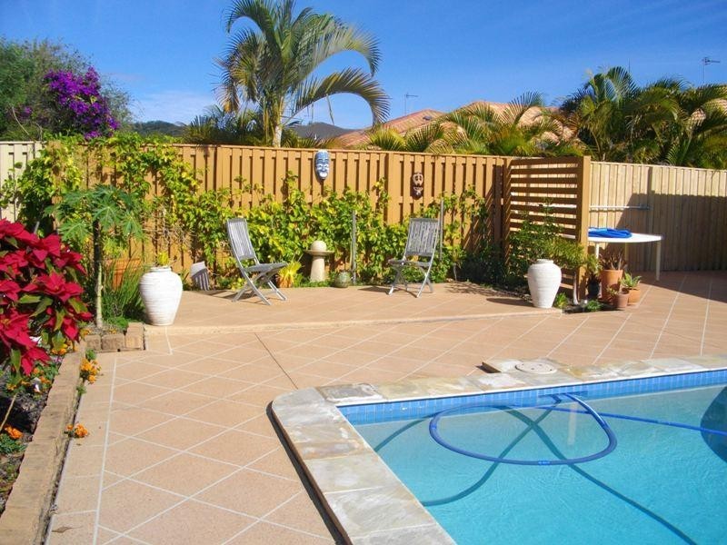 72 Lancewood Circuit, Robina QLD 4226