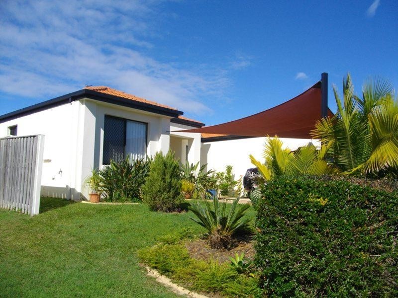 72 Lancewood Circuit, Robina QLD 4226