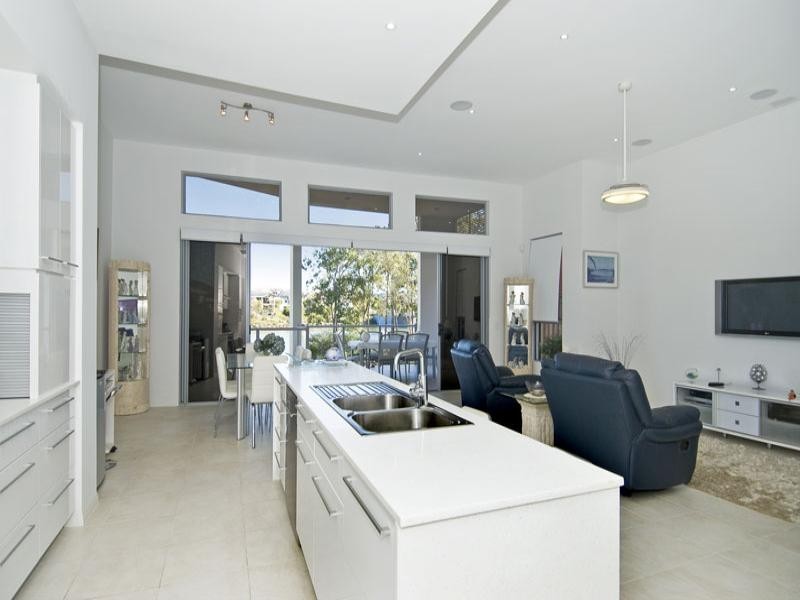 3/7 Saleya Drive, Varsity Lakes QLD 4227