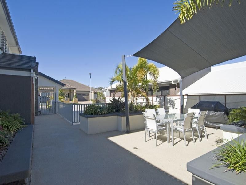 3/7 Saleya Drive, Varsity Lakes QLD 4227