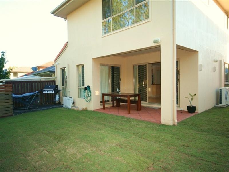 18 Royal Woods Drive, Robina QLD 4226