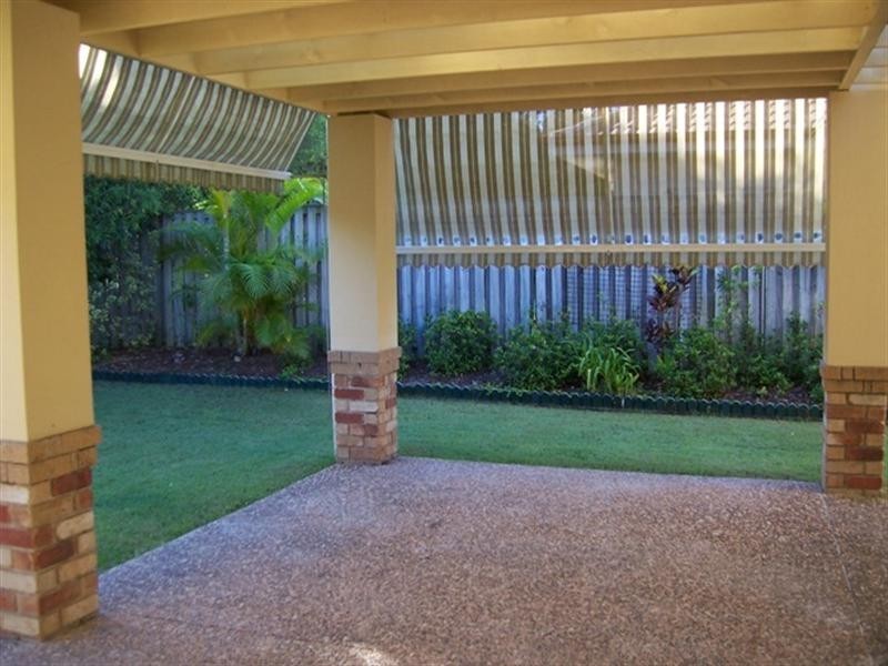 12 Corina Close, Robina QLD 4226