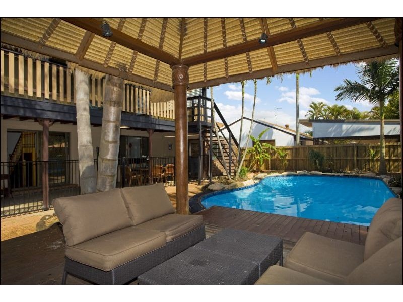 103 Burleigh Street, Burleigh Waters QLD 4220