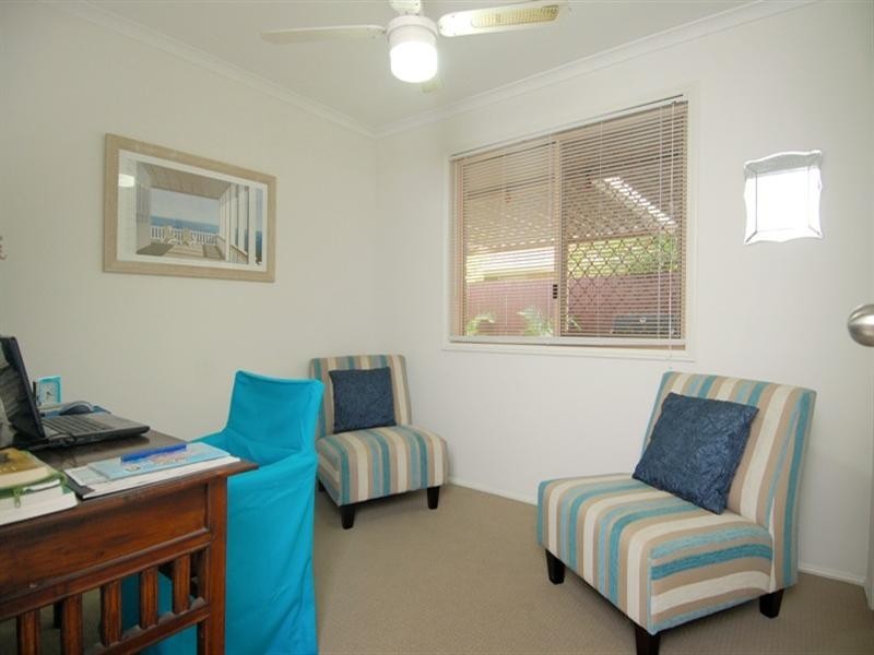 42 Southlake Drive, Varsity Lakes QLD 4227