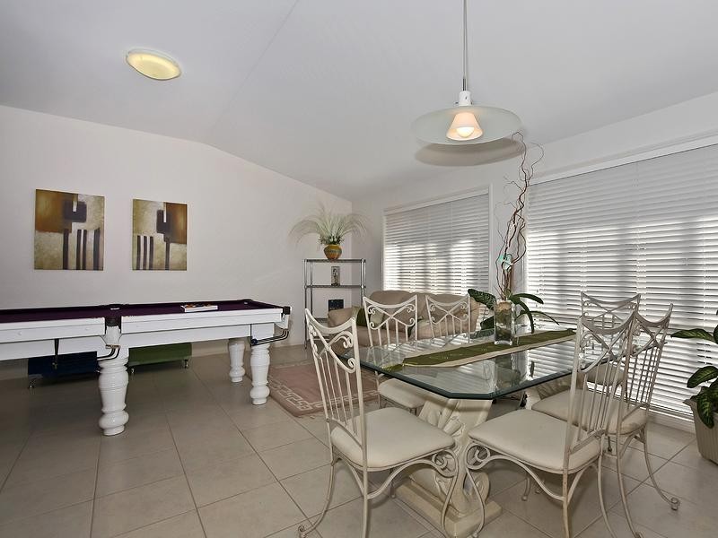 61 Merrilaine Crescent, Merrimac QLD 4226