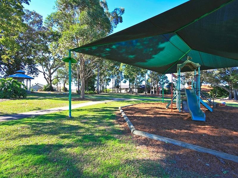 61 Merrilaine Crescent, Merrimac QLD 4226