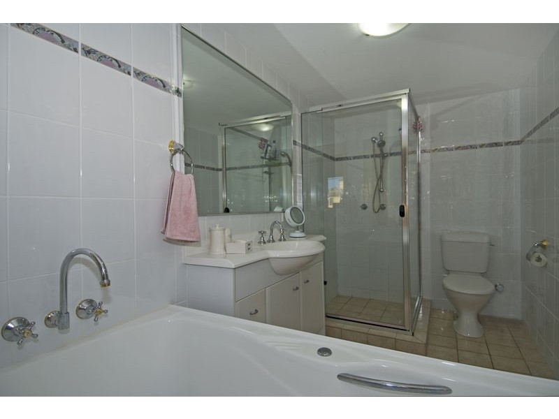 54/88 Limetree Parade, Runaway Bay QLD 4216