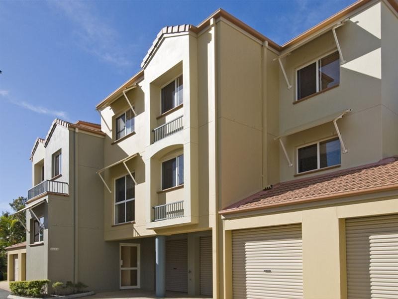 54/88 Limetree Parade, Runaway Bay QLD 4216