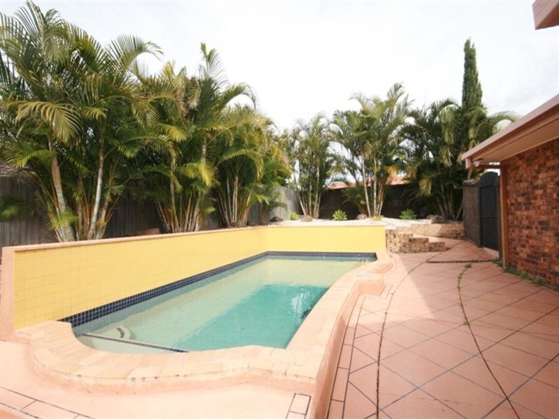 12 Macallan Street, Merrimac QLD 4226