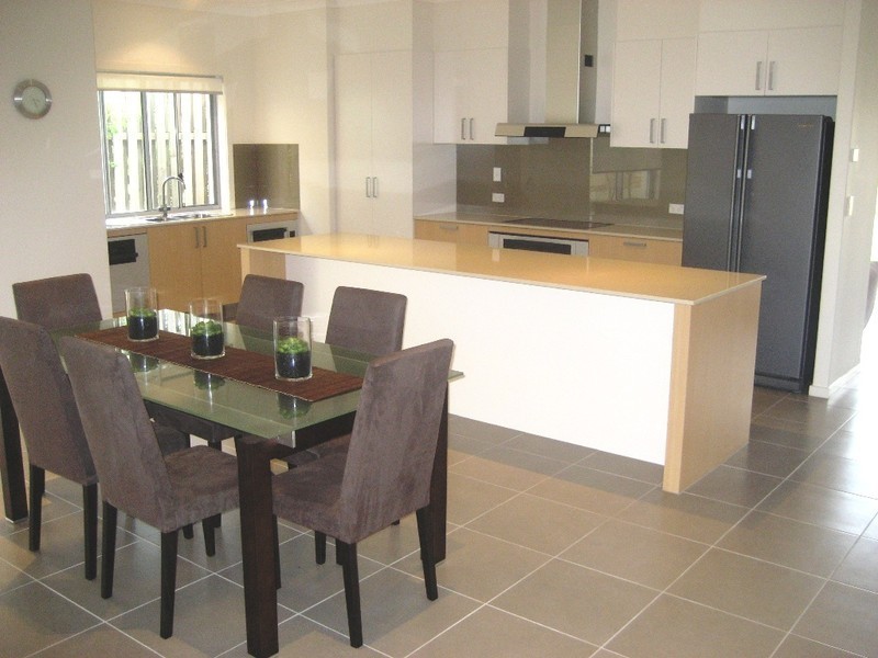 Varsity Lakes QLD 4227