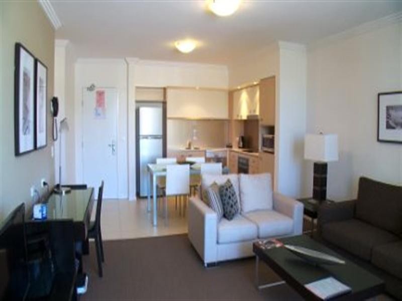 79/228 Varsity Parade, Varsity Lakes QLD 4227