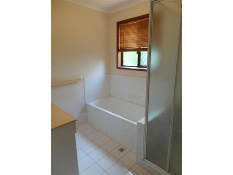 129 Thorngate Drive, Robina QLD 4226