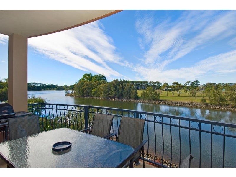 23/4 University Drive, Robina QLD 4226