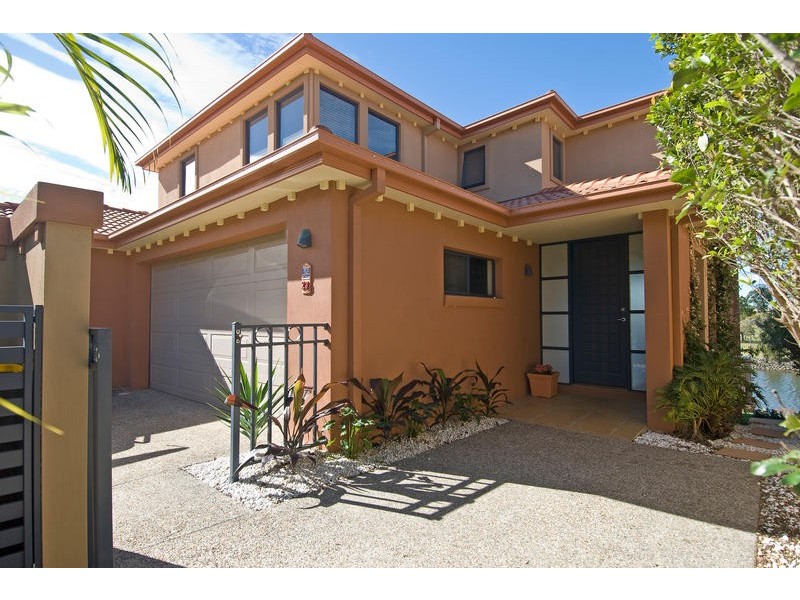 23/4 University Drive, Robina QLD 4226