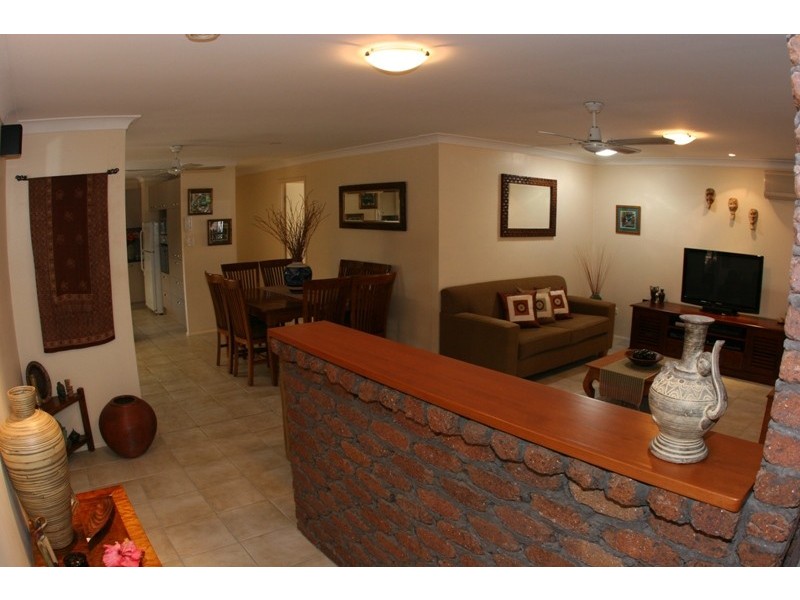 26 Wayfarer Avenue, Mermaid Waters QLD 4218