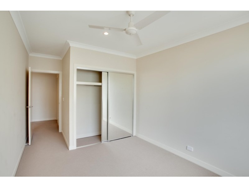 4/10 Valbonne Street “Park Azzura”, Varsity Lakes QLD 4227