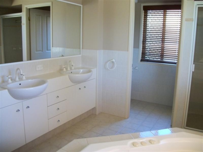 1 Wagner Street, Mudgeeraba QLD 4213