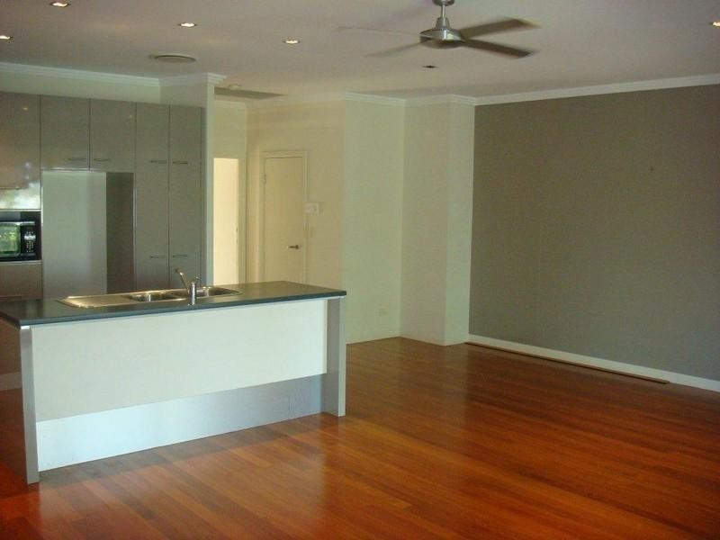 2B/3 The Links, Robina QLD 4226