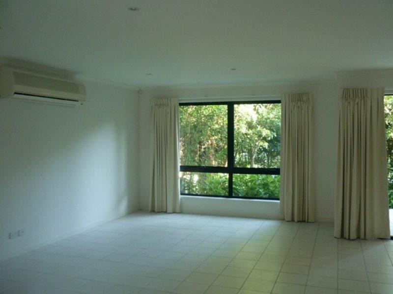 9 Riverwalk Avenue, Robina QLD 4226