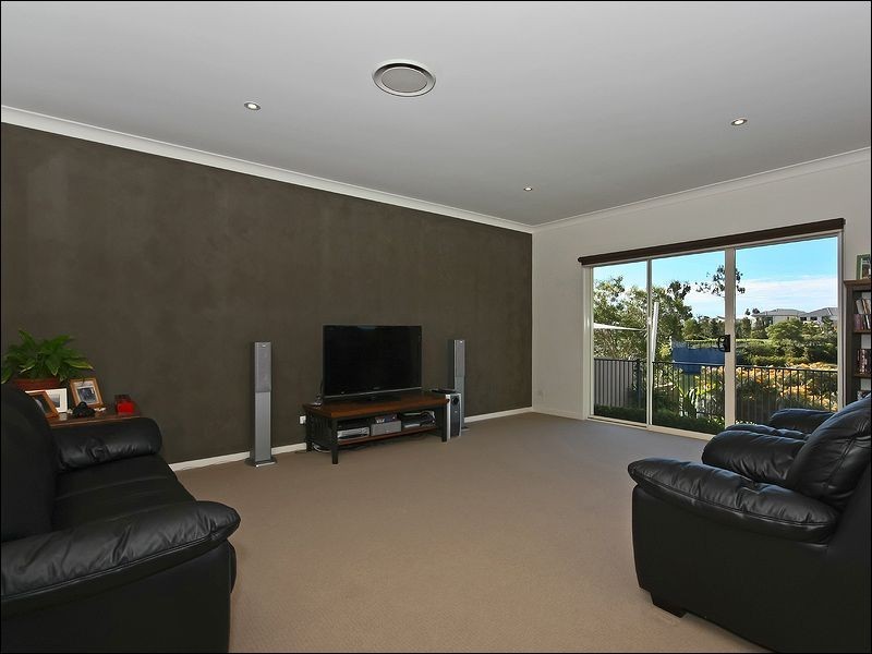 26 Bayswater Avenue, Varsity Lakes QLD 4227