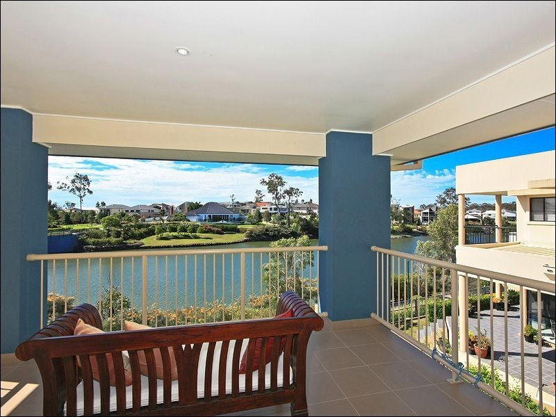 26 Bayswater Avenue, Varsity Lakes QLD 4227