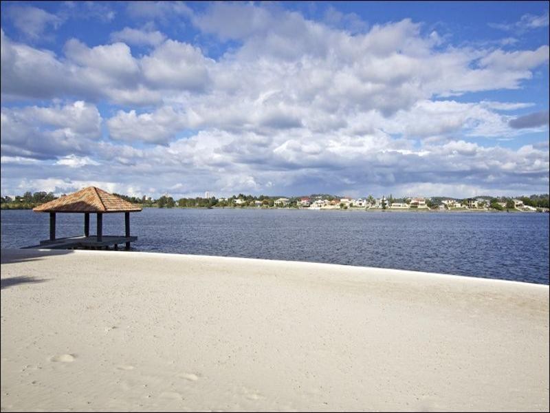 123/251 Varsity Parade, Varsity Lakes QLD 4227