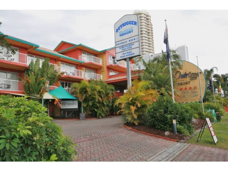 103/2007 Gold Coast Highway, Miami QLD 4220