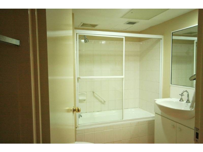 103/2007 Gold Coast Highway, Miami QLD 4220