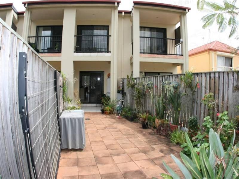 3/14 Mulgrave Crescent, Varsity Lakes QLD 4227