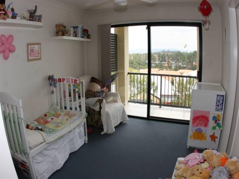 3/14 Mulgrave Crescent, Varsity Lakes QLD 4227