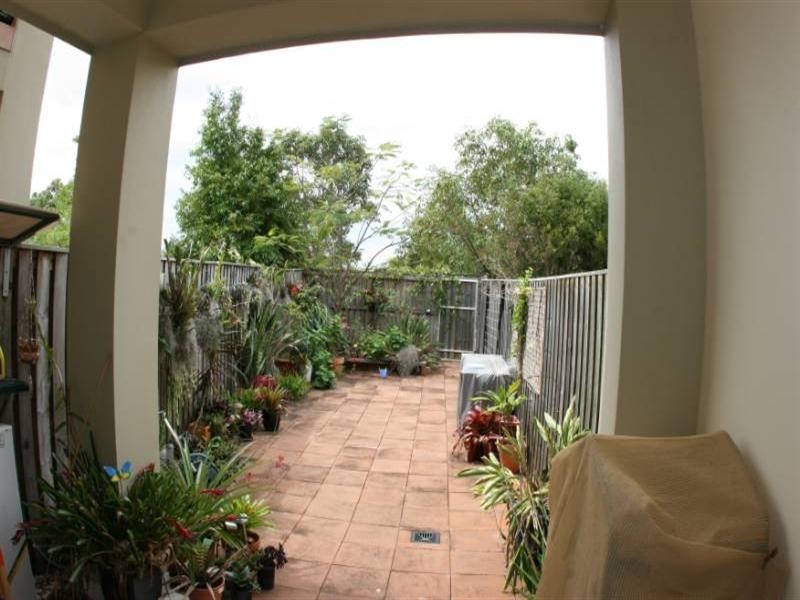 3/14 Mulgrave Crescent, Varsity Lakes QLD 4227