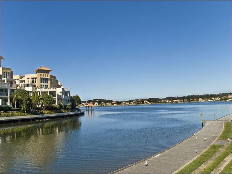 3/14 Mulgrave Crescent, Varsity Lakes QLD 4227