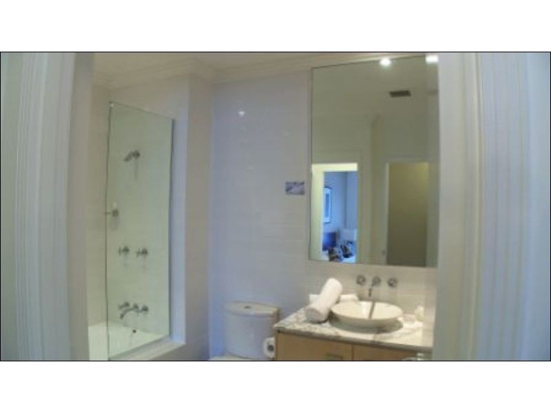 84/228 Varsity Parade, Varsity Lakes QLD 4227