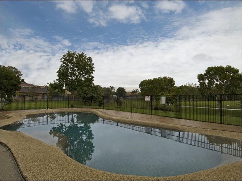 22/5 Greenlands Drive, Varsity Lakes QLD 4227