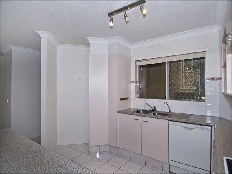 12/14 Brake Street, Burleigh Heads QLD 4220