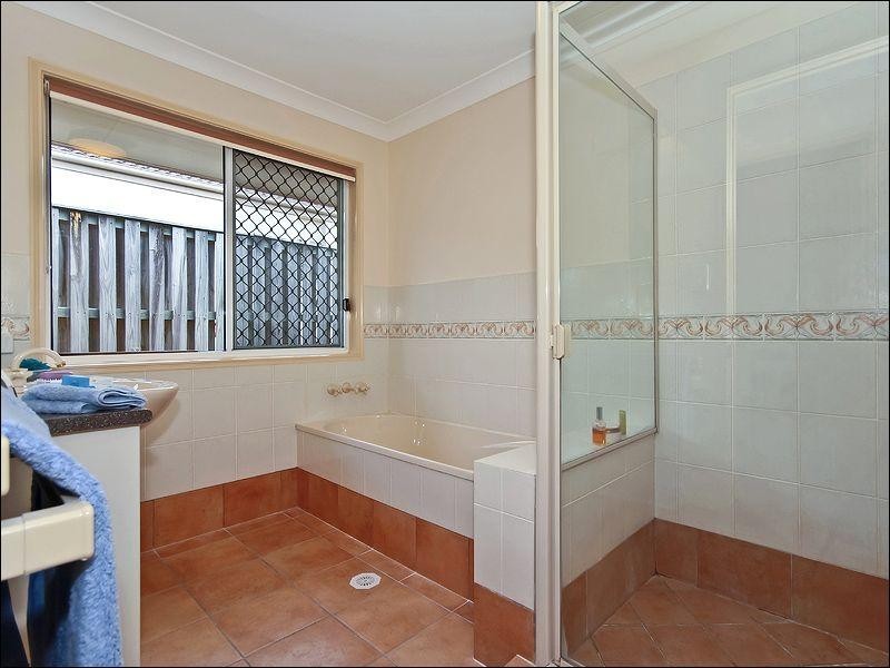 2 Highgate Lane, Robina QLD 4226