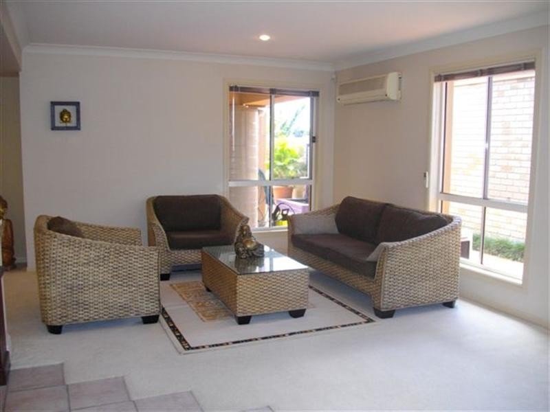 1 Cornell Court, Varsity Lakes QLD 4227