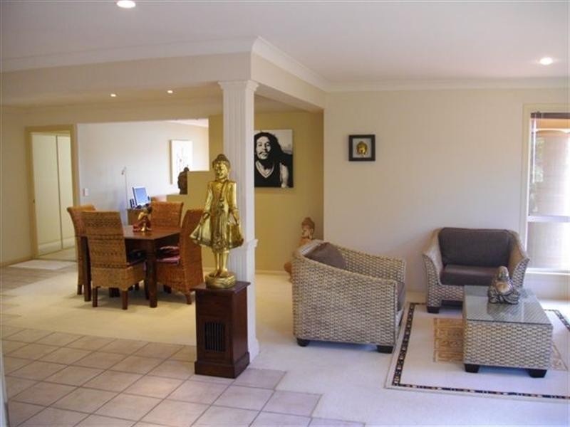 1 Cornell Court, Varsity Lakes QLD 4227