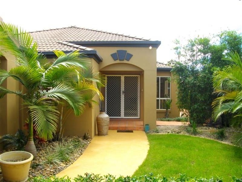 1 Cornell Court, Varsity Lakes QLD 4227