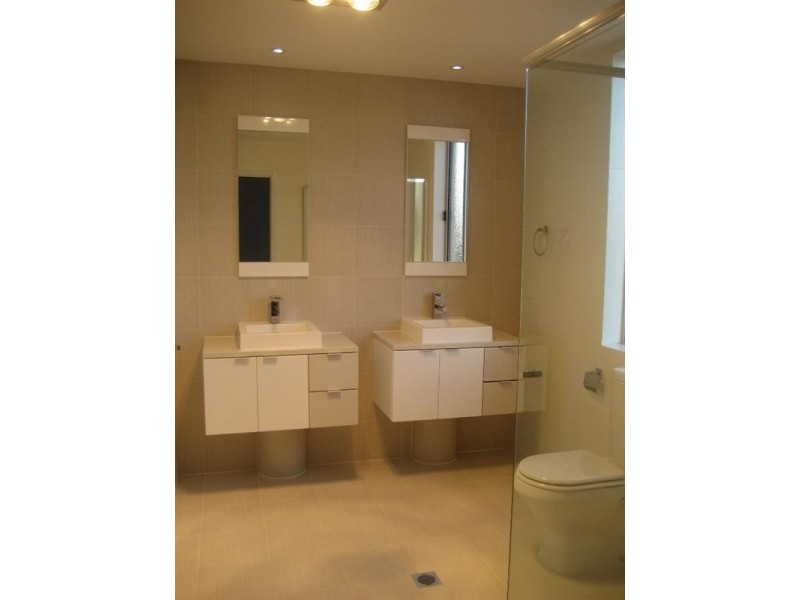 2/7 Saleya Drive, Varsity Lakes QLD 4227