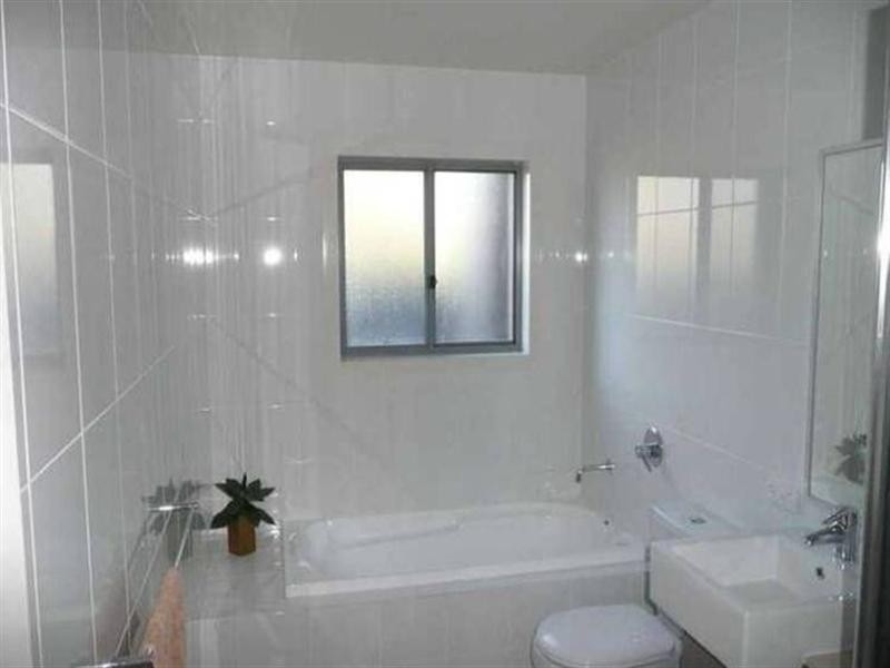 2/119 Bayswater Avenue, Varsity Lakes QLD 4227