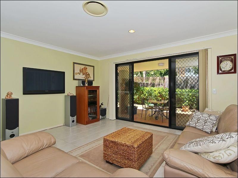 4 Balmain Street, Varsity Lakes QLD 4227